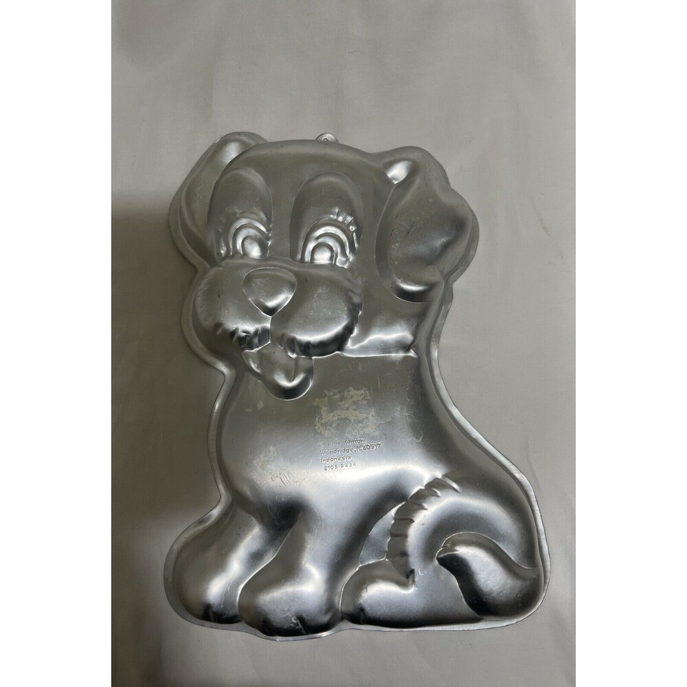 Wilton 1991 Precious Puppy Dog Cake Pan 2105-9434 Aluminum